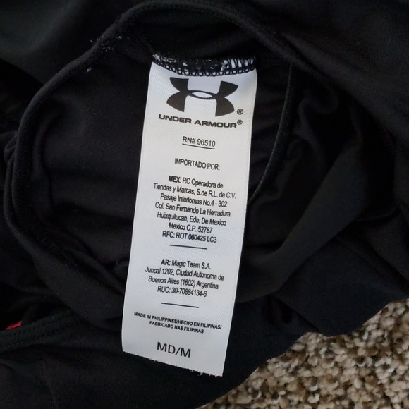 Under Armour Running Shorts - Picture 5 of 5